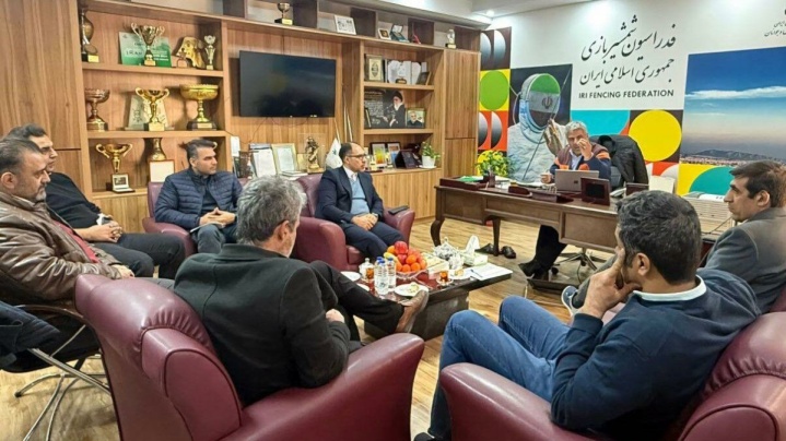 بررسی مسیرهای ورودی به تیم ملی شمشیربازی در نشست تخصصی