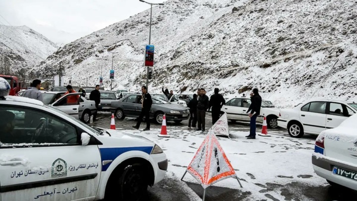 سفرهای غیرضروری لغو شود؛ رانندگی‌ بدون زنجیر چرخ ممنوع