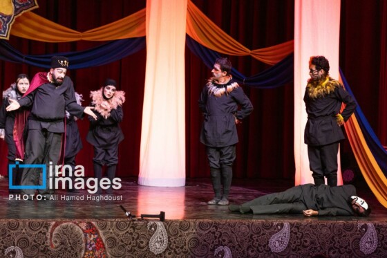 نمایش منطق الطیر