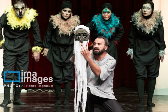 نمایش منطق الطیر