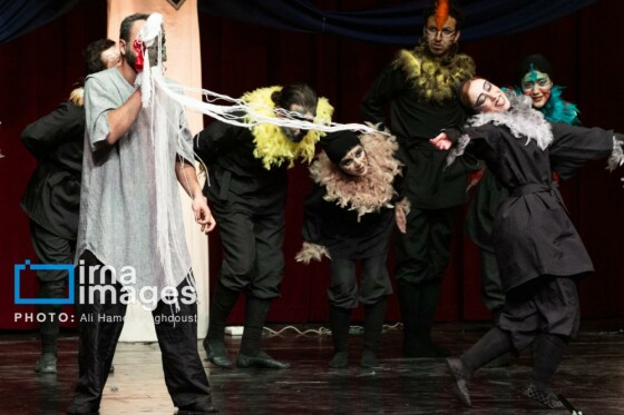 نمایش منطق الطیر