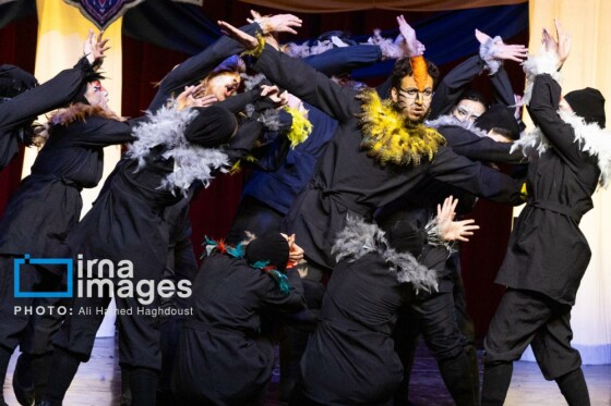 نمایش منطق الطیر