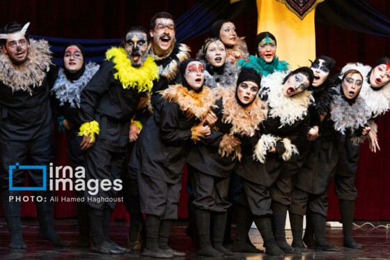 نمایش منطق الطیر