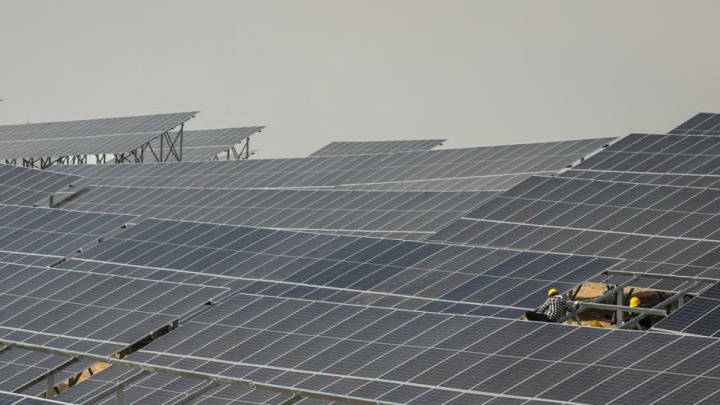 ۳۳ هزار میلیارد تومان برای ۱۲۶۹ مگاوات نیروگاه خورشیدی/ جهش بی‌سابقه در برق پاک ایران