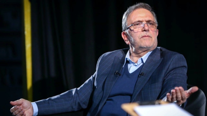 دولت از سیاست حذف ارز ترجیحی عقب نشینی نکند