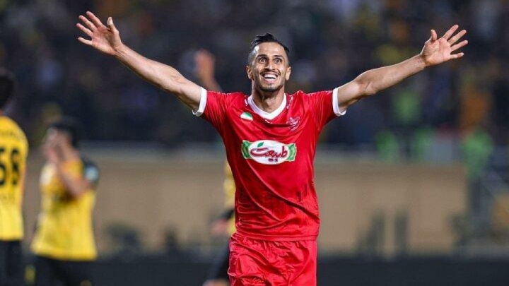 توافق پرسپولیس با علی علیپور