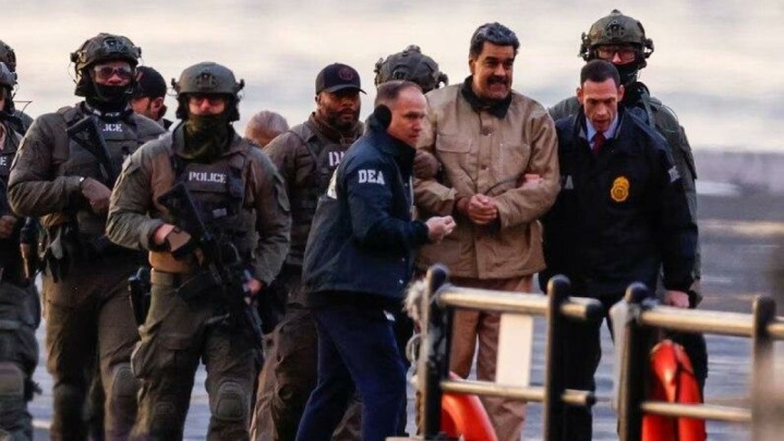 مادورو در دادگاه نیویورک: من رئیس‌جمهور ونزوئلا و اسیر جنگی هستم