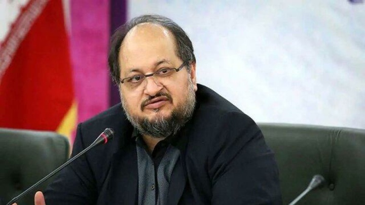 شریعتمداری: هلدینگ خلیج‌فارس ۱۰۰ درصد تعهدات ارزی خود را انجام داده است