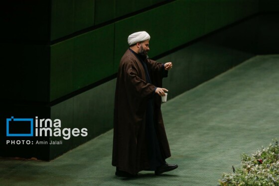 حضور وزیر اقتصاد در جلسه علنی مجلس شورای اسلامی