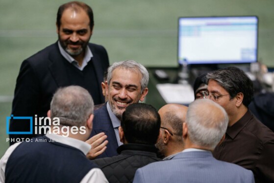 حضور وزیر اقتصاد در جلسه علنی مجلس شورای اسلامی