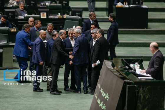 حضور وزیر اقتصاد در جلسه علنی مجلس شورای اسلامی