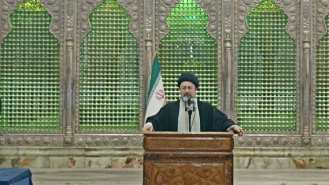 خوش‌بینی به خدا و اعتماد به رهبری، کلید عبور از چالش‌هاست