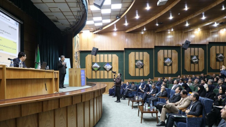 صنعت برق به بازار رقابتی و کاهش نقش مستقیم دولت نیاز دارد