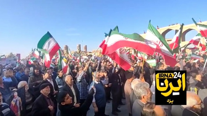 فیلم | اجتماع بزرگ مردم یزد در محکومیت اقدامات اغتشاشگران
