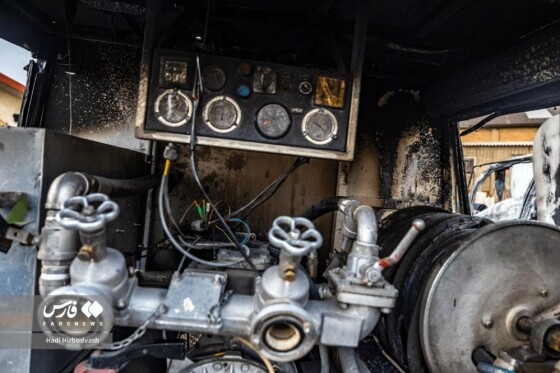 تخریب خودروهای امدادی آتشنشانی توسط اغتشاشگران