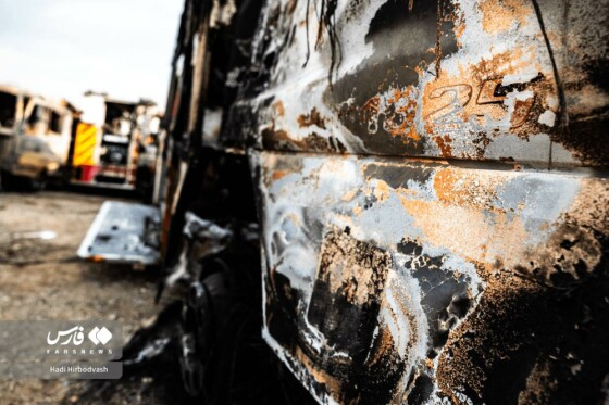 تخریب خودروهای امدادی آتشنشانی توسط اغتشاشگران