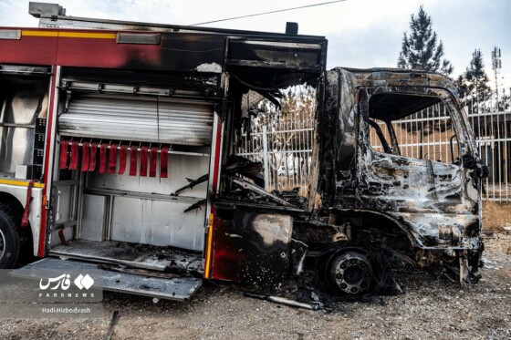 تخریب خودروهای امدادی آتشنشانی توسط اغتشاشگران