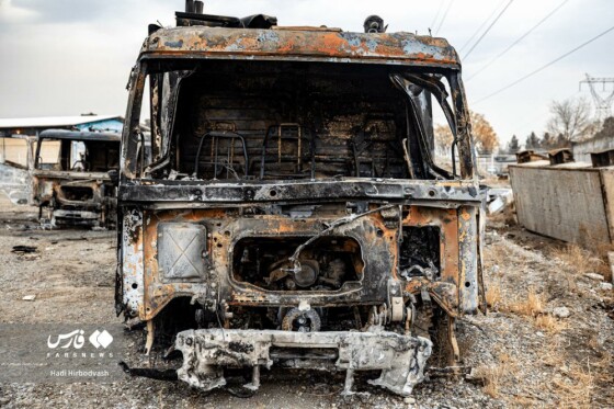 تخریب خودروهای امدادی آتشنشانی توسط اغتشاشگران