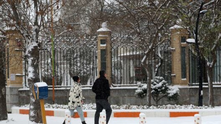 بارش باران و برف در اغلب مناطق