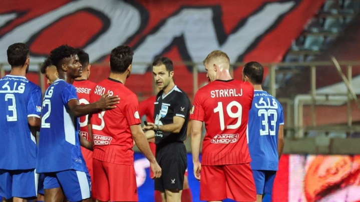 احتمال تعویق ۲۴ ساعته بازی ستقلال و تراکتور