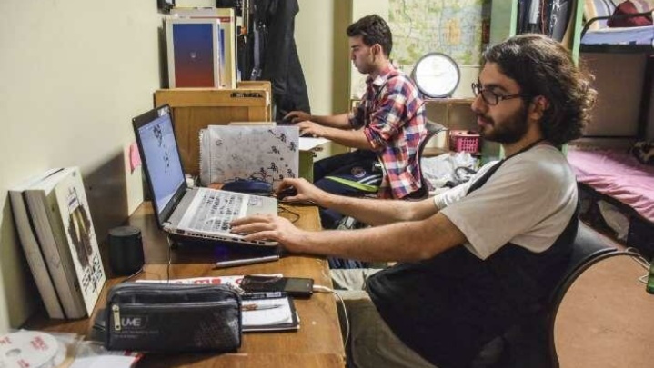 خوابگاه‌های دانشگاه‌های علوم پزشکی دایر است