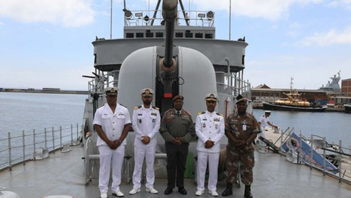 ورود ناوگروه ایران به آفریقای جنوبی برای شرکت در رزمایش بریکس