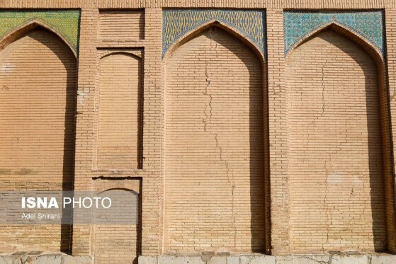 زایندهرود خشکید، تاریخ اصفهان تخریب!