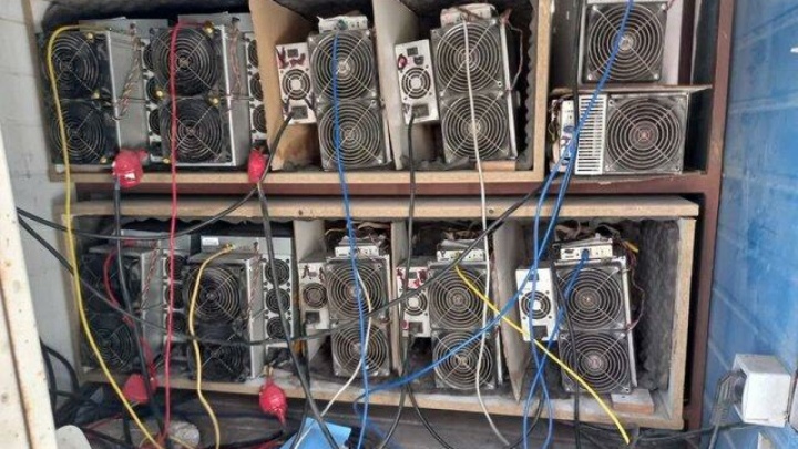 کشف مزارع و دستگاه‌های ماینر غیرمجاز در استان تهران