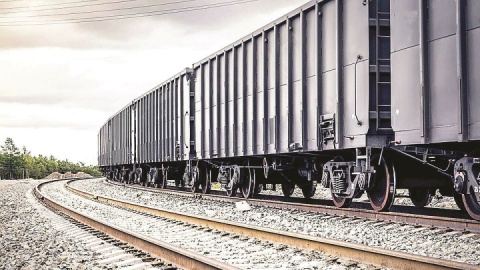 پیش‌بینی افزایش حمل ریلی کالا در ایستگاه سرخس به ۱۰ میلیون تن