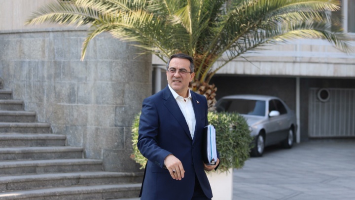 مردم ایران با حضور در صحنه کار بزرگی را انجام دادند