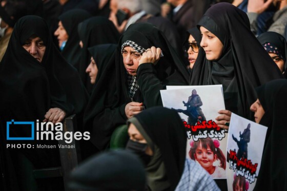 تشییع پیکر ۱۰۰ شهید مردمی و مدافع امنیت در تهران