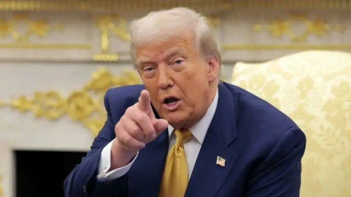 تحریم‌های آمریکا زندگی ایرانی‌ها را فلج کرده اما ترامپ دم از کمک می‌زند