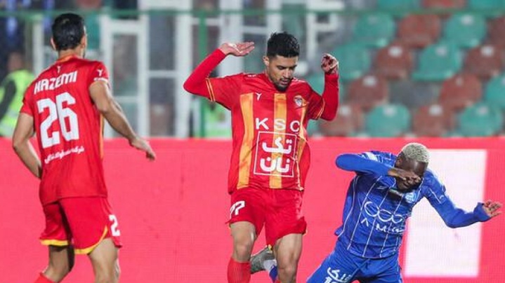 ساعت دیدار فولاد - چادرملو تغییر کرد / برگزاری بازی بدون تماشاگر