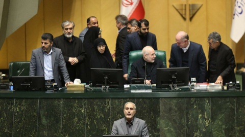 ساز و کاری برای اجرای اصل ۲۷ قانون اساسی