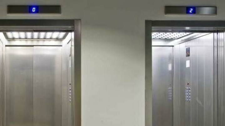 هنگام قطع برق در آسانسور چه کنیم؟