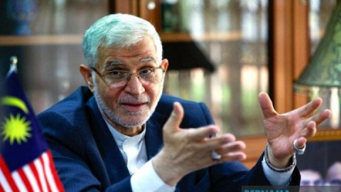 جهان باید داستان واقعی را ببیند نه روایات جعلی