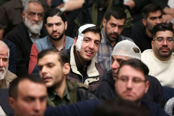 دیدار اقشار مختلف مردم در سالروز مبعث پیامبر اعظم (صلّی الله علیه و آله و سلّم)