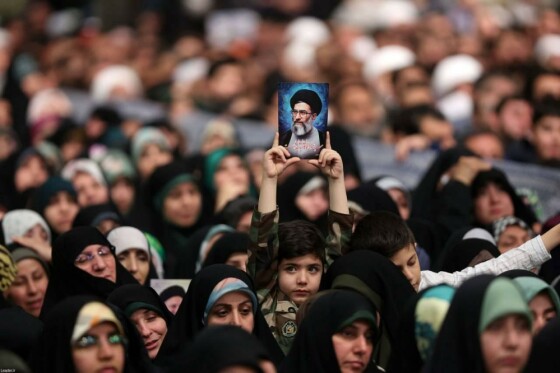 دیدار اقشار مختلف مردم در سالروز مبعث پیامبر اعظم (صلّی الله علیه و آله و سلّم)