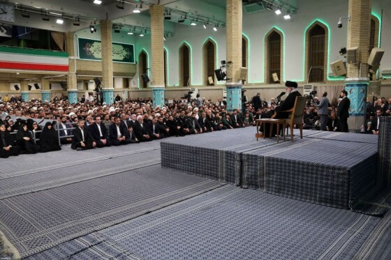 دیدار اقشار مختلف مردم در سالروز مبعث پیامبر اعظم (صلّی الله علیه و آله و سلّم)