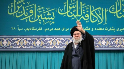 گزارش تصویری/ دیدار اقشار مختلف مردم در سالروز مبعث پیامبر اعظم (صلّی الله علیه و آله و سلّم)