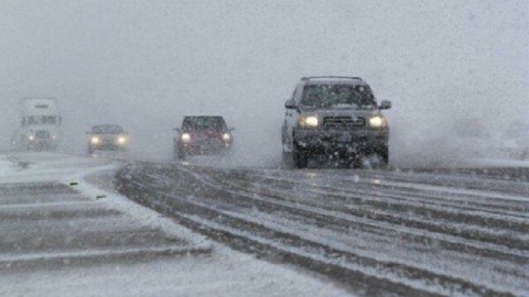 بارش برف و باران برای ۱۳ استان/  چالوس بازگشایی شد