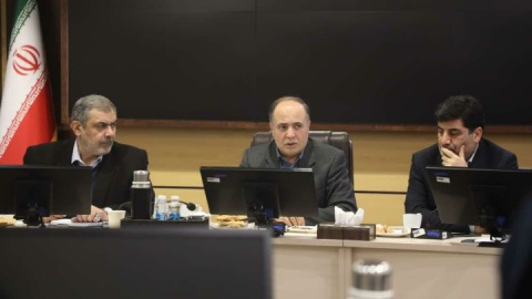 تأمین معیشت مردم در اولویت قرار دارد