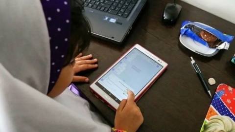 آموزش مجازی برای دوره ابتدایی مناسب نیست