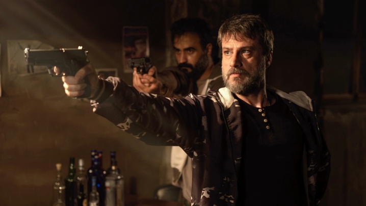 شمایلی جذاب از یک پلیس ایرانی