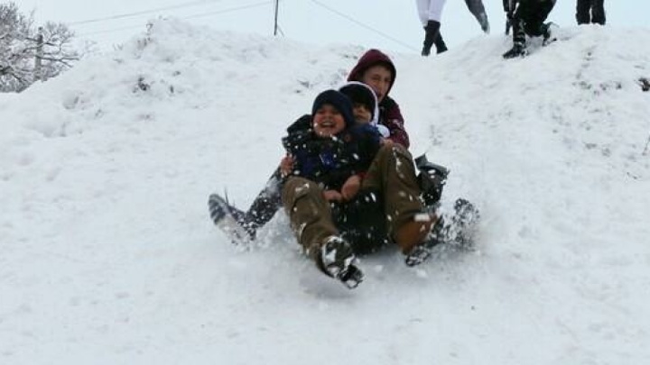 مدارس گیلان فردا اول بهمن تعطیل است
