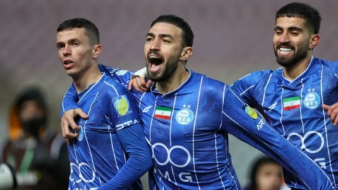 خارجی های استقلال در راه ایران