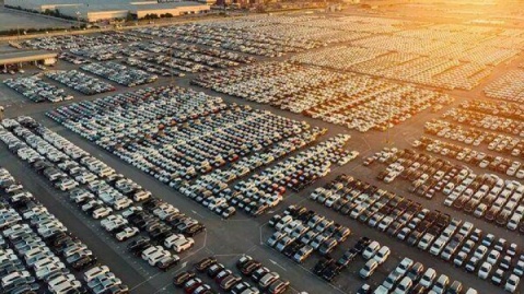 خودرو از شمول قیمت‌گذاری دستوری خارج می‌شود؟