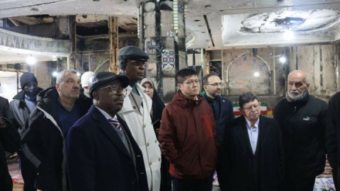 بازدید دیپلماتهای خارجی از مناطق آسیبدیده در اغتشاشات اخیر تهران