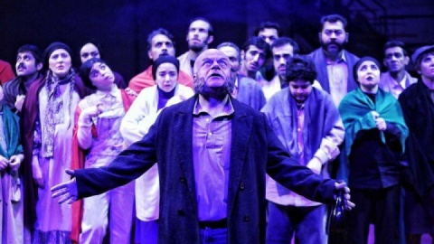 پربازیگرترین اثر جشنواره ۴۴ تئاتر فجر روی صحنه رفت