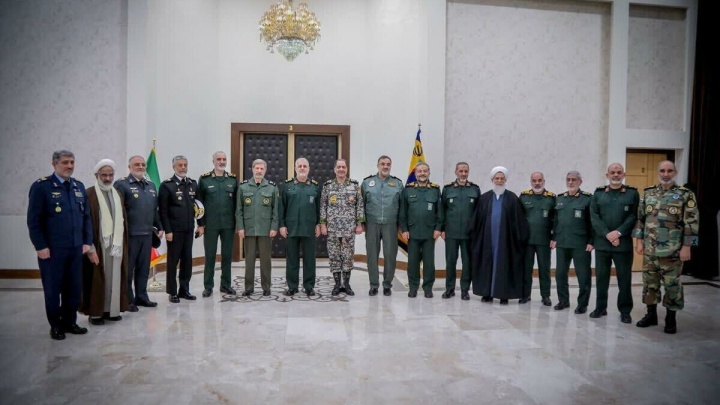 تأکید بر وحدت نیروهای مسلح و مقابله با توطئه‌های دشمنان